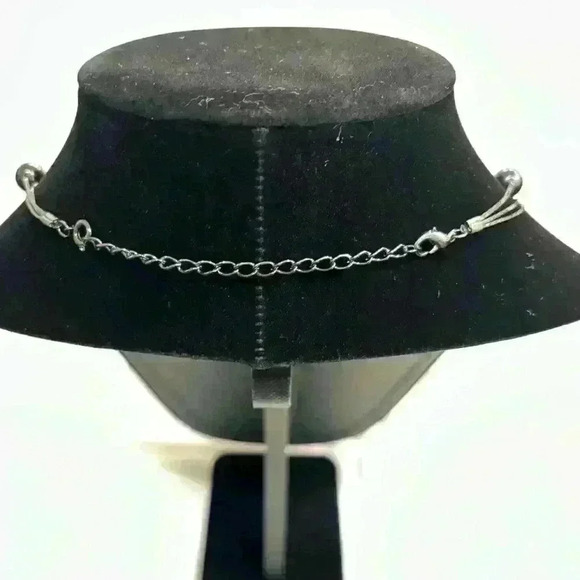 Beautiful dark beaded necklace - Picture 2 of 4